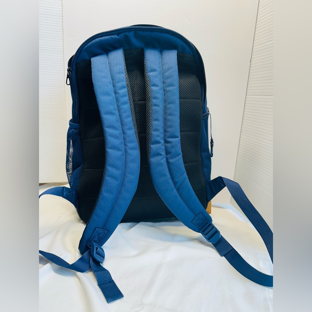 Nike Backpack EUC - image 2